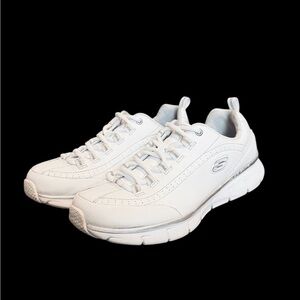 Skechers Elite White Sparkle Accents Memory Foam Leather Sneakers Size 8.5 Wide